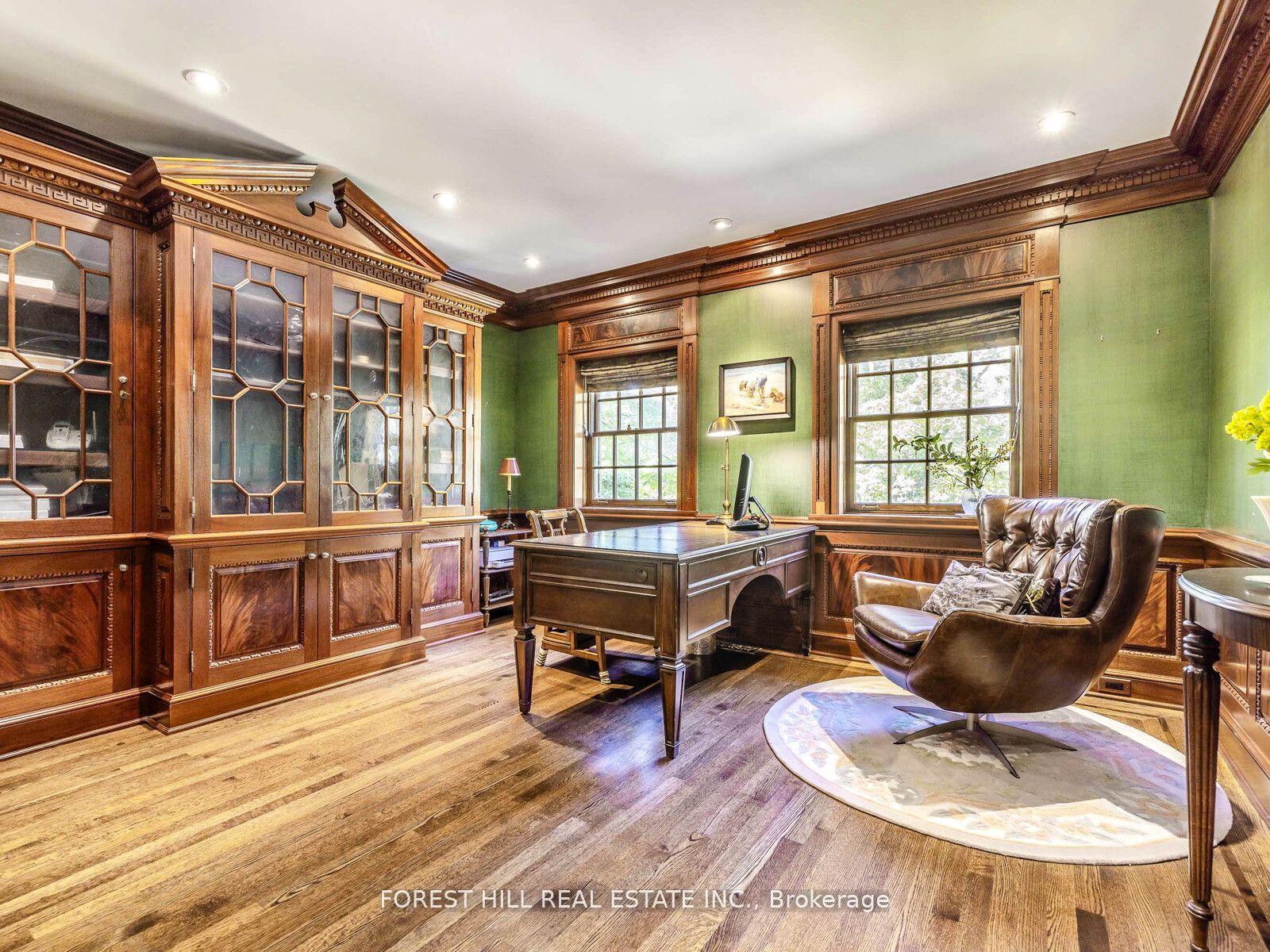 11 Dewbourne Avenue, Toronto