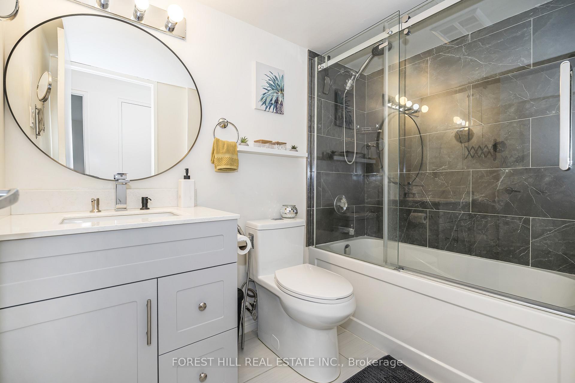 117 Gerrard Street E 903