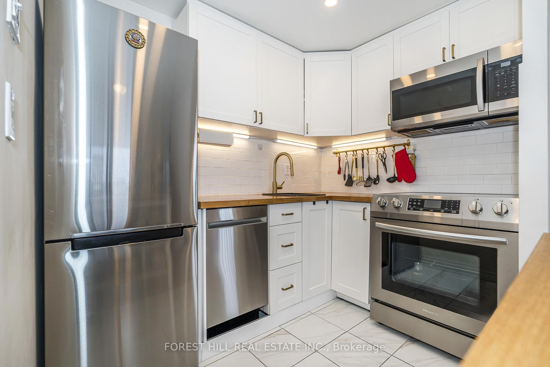 117 Gerrard Street E 903