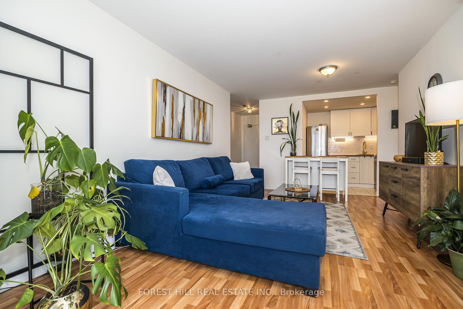 117 Gerrard Street E 903