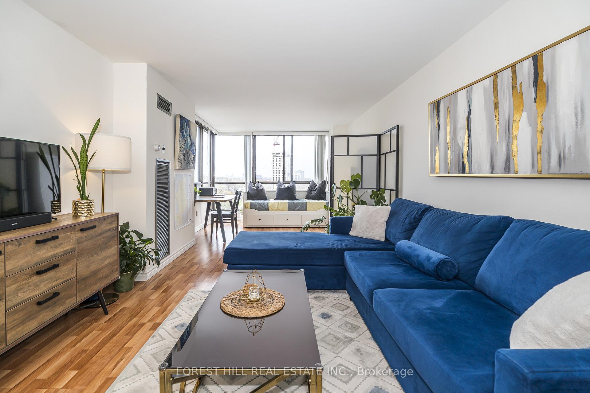 117 Gerrard Street E 903