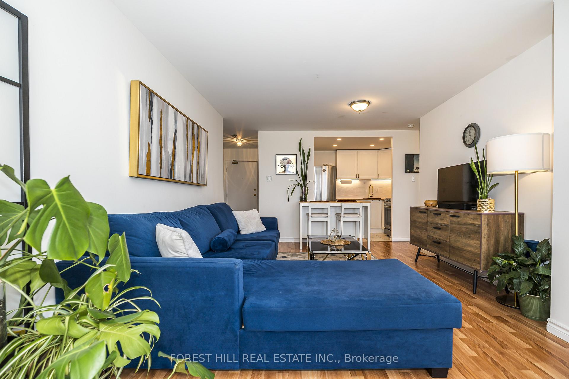 117 Gerrard Street E 903
