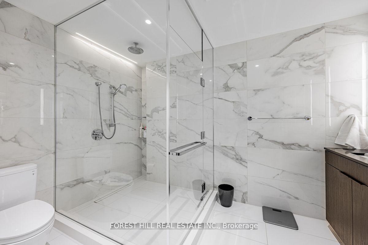 2 Avenue Road 1505
