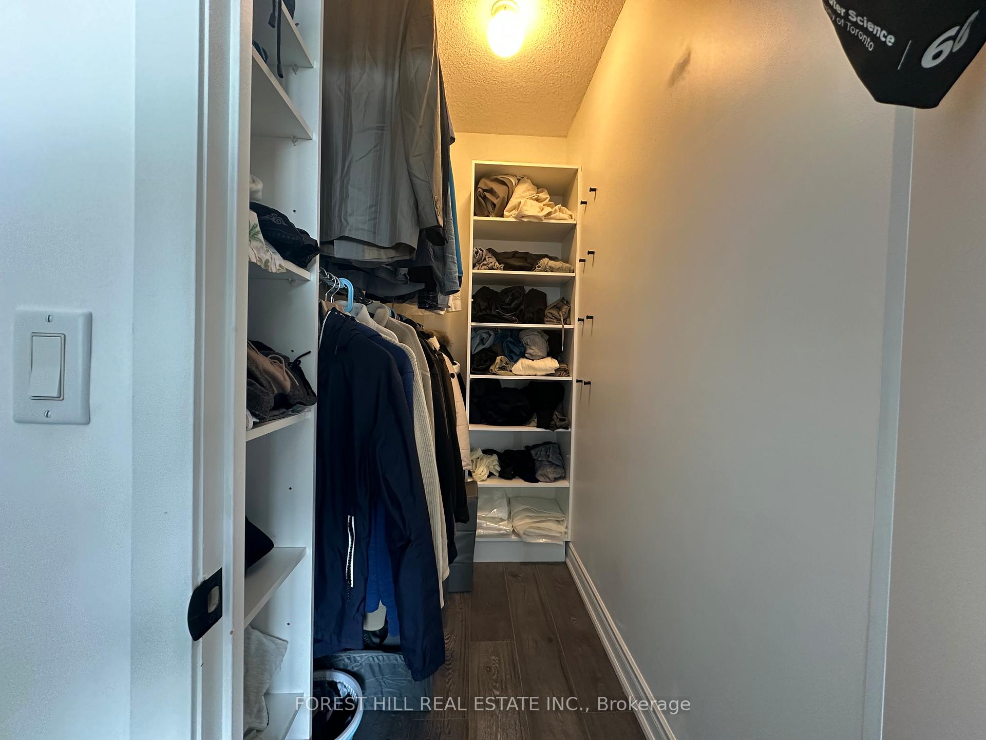 15 Bruyeres Mews 1307