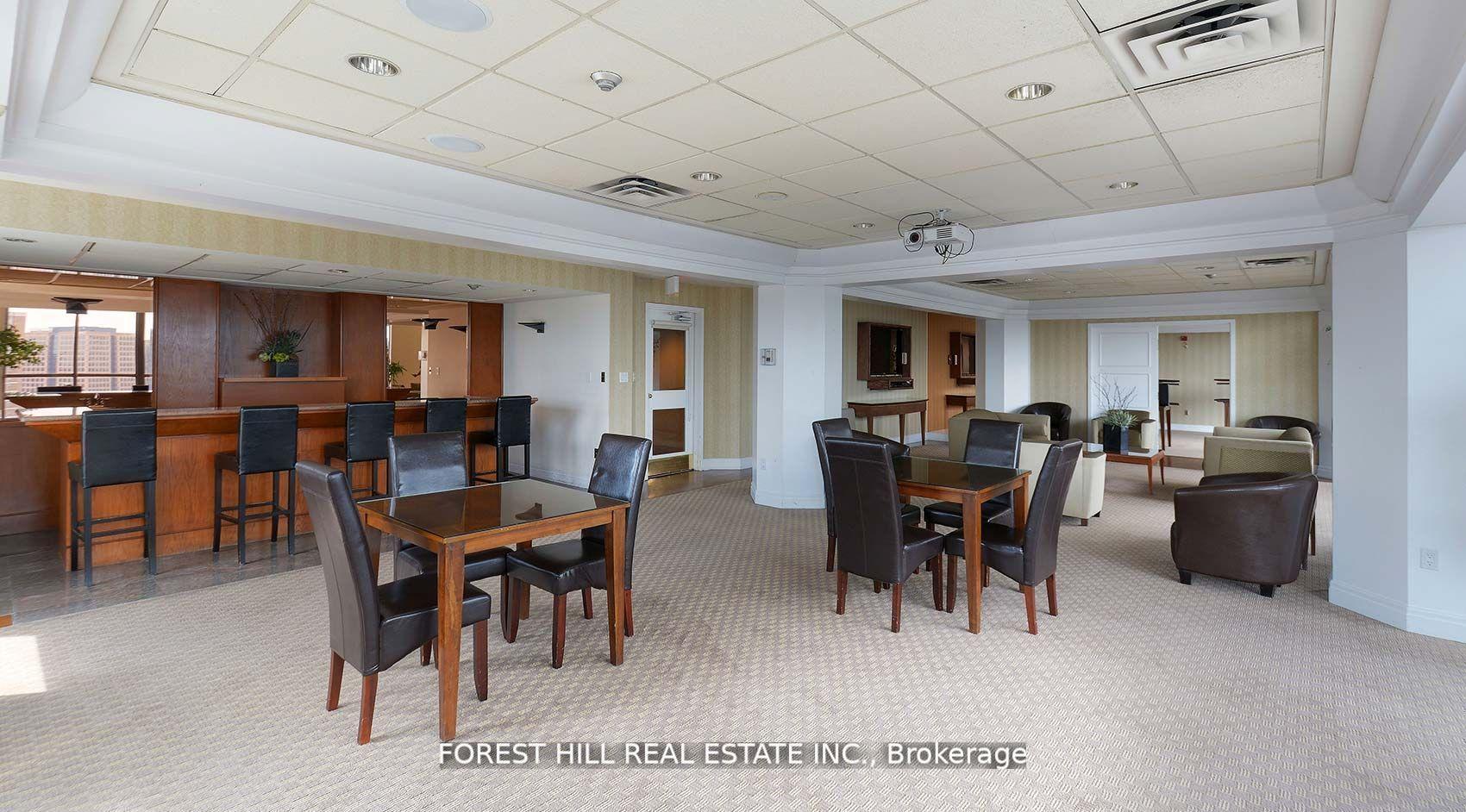 24 Wellesley Street W 803