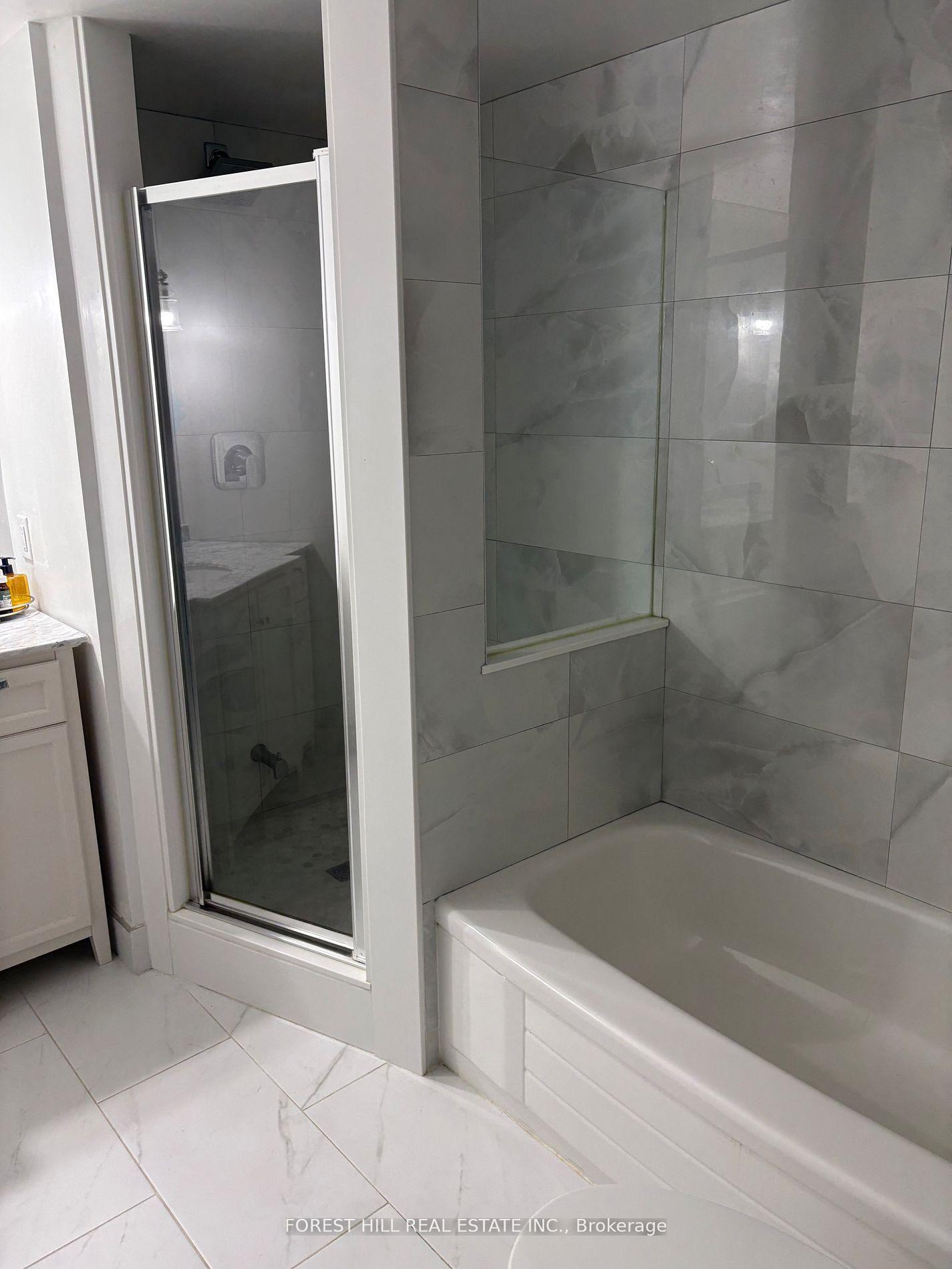 24 Wellesley Street W 803