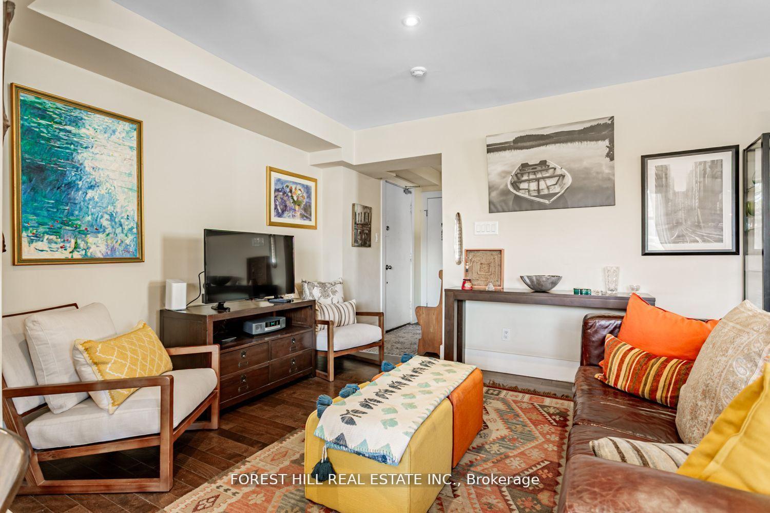 2603 Bathurst Street 208