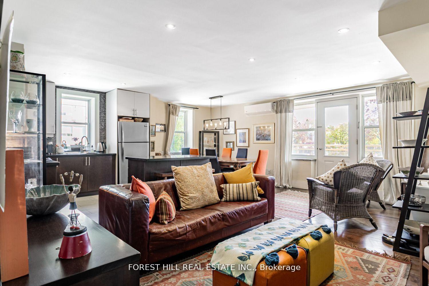 2603 Bathurst Street 208