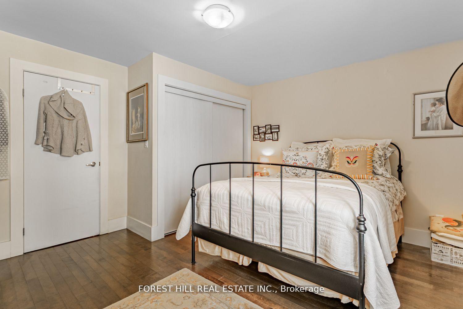 2603 Bathurst Street 208