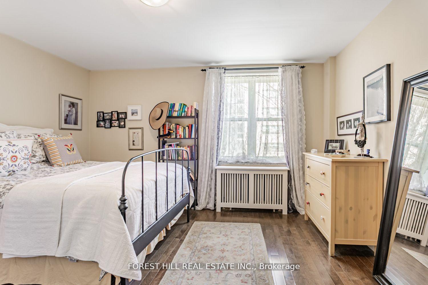 2603 Bathurst Street 208
