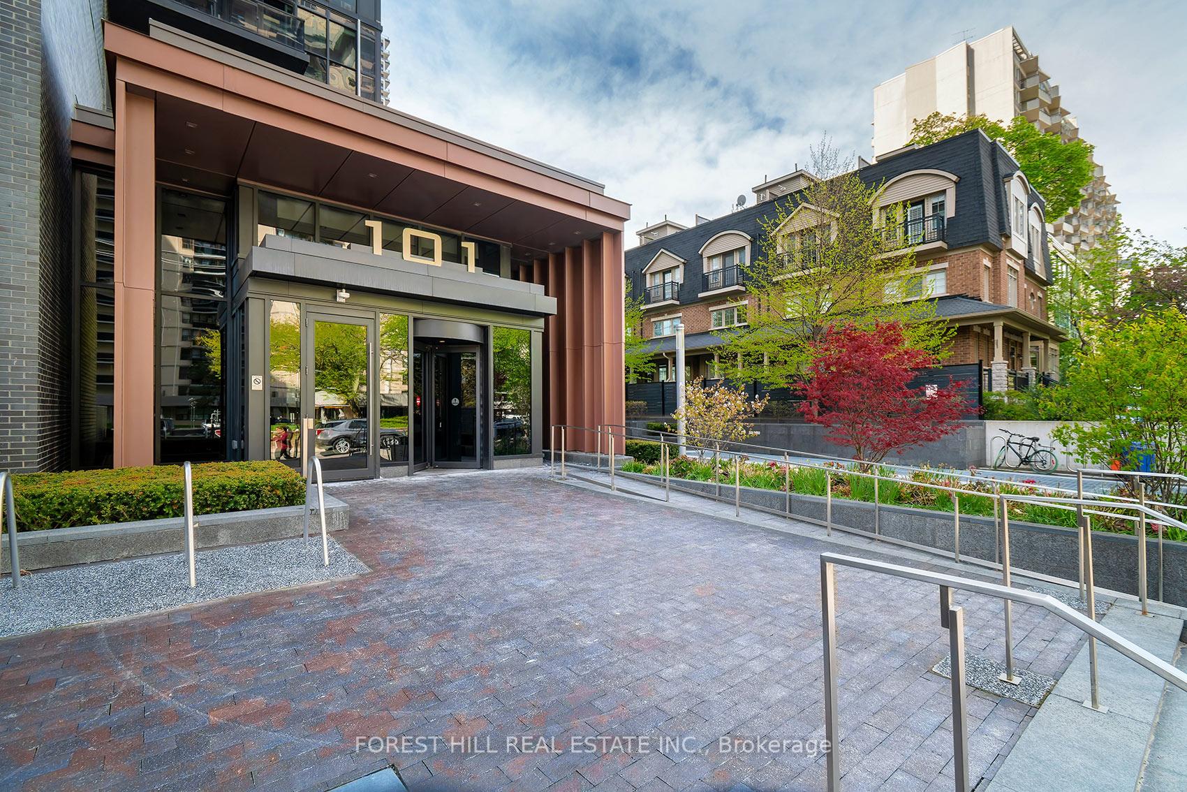 101 Erskine Avenue PH12