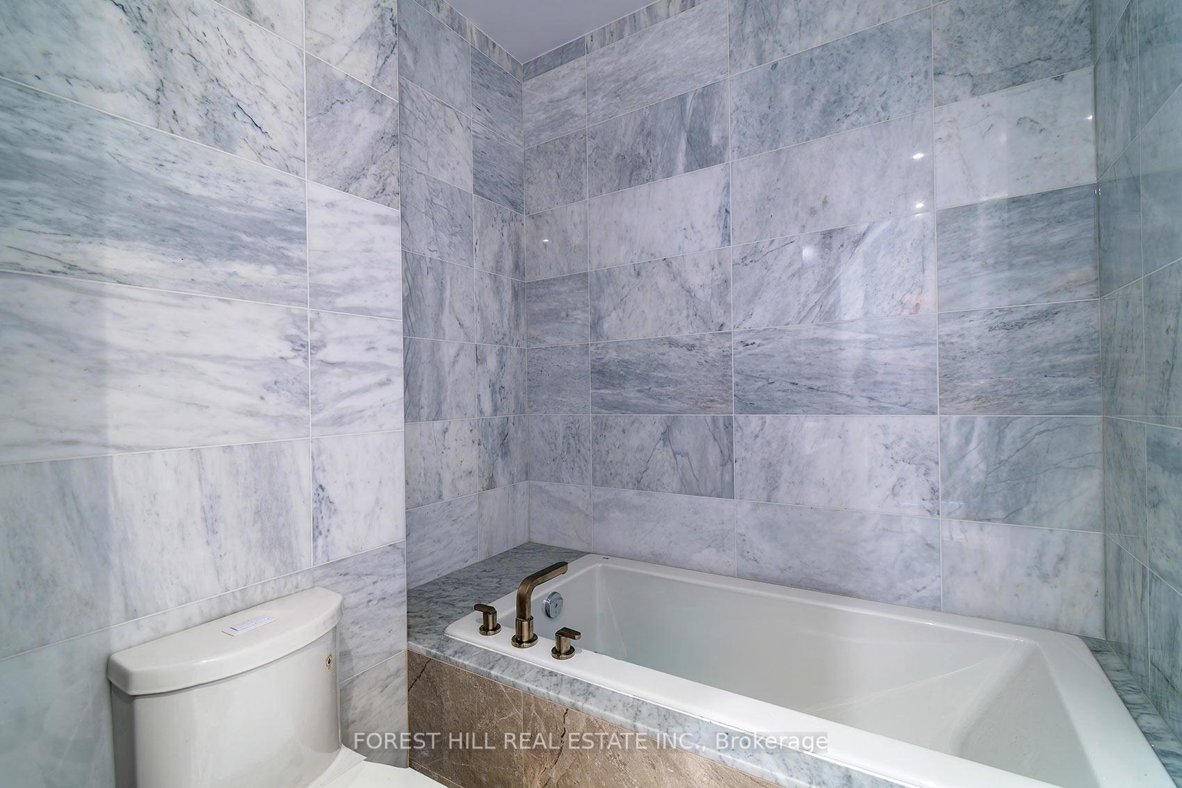 101 Erskine Avenue PH12