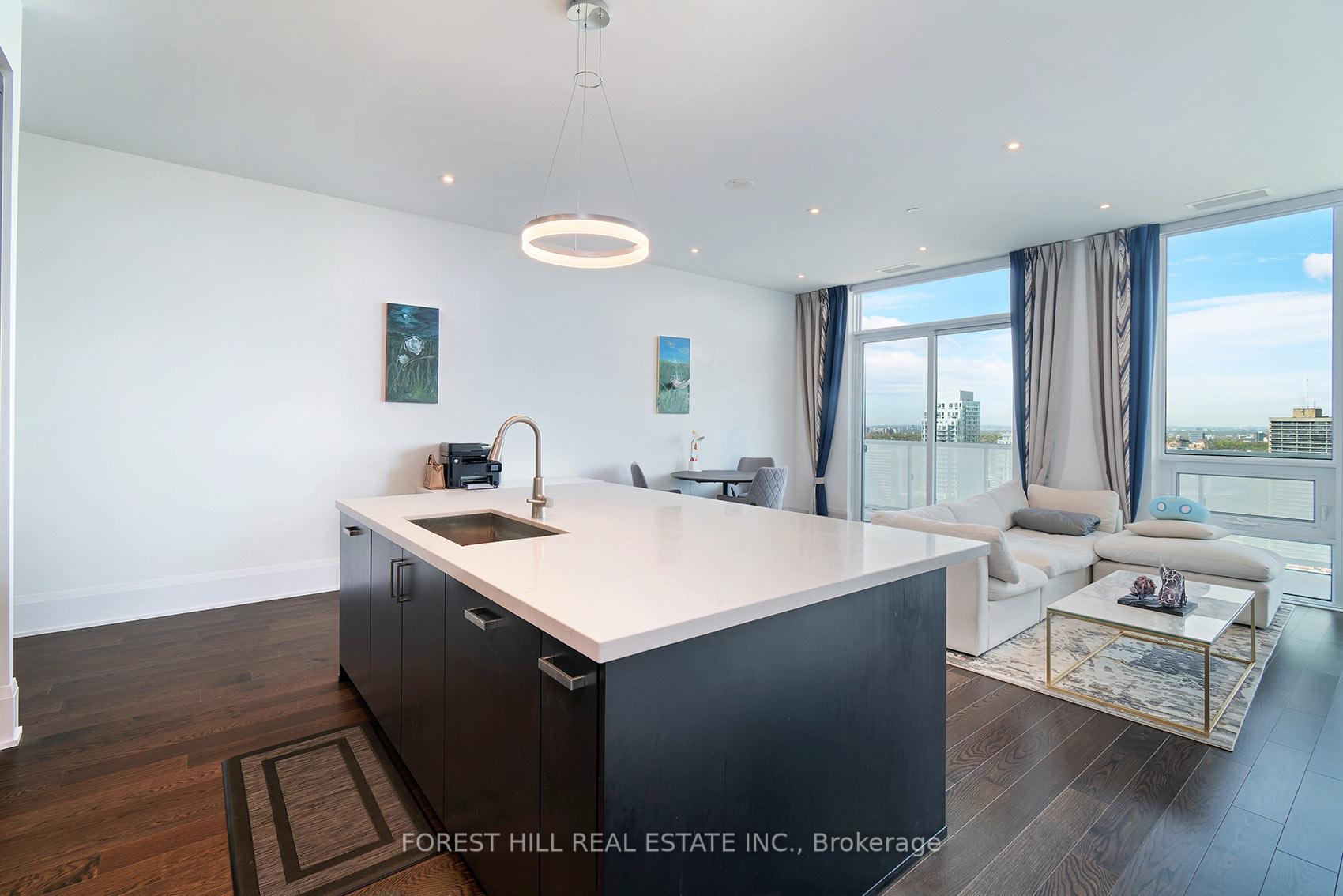 101 Erskine Avenue PH12