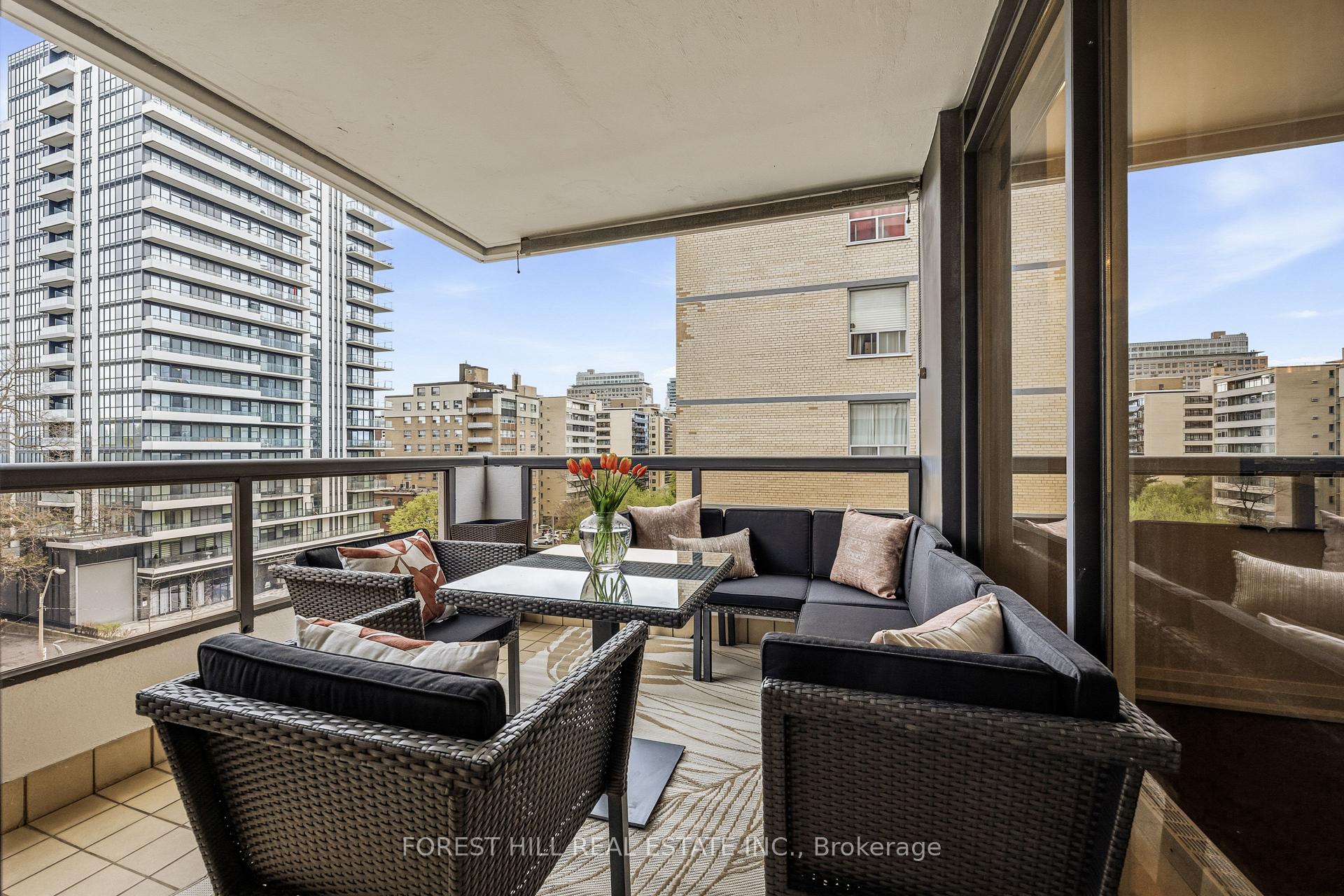 616 Avenue Road 402