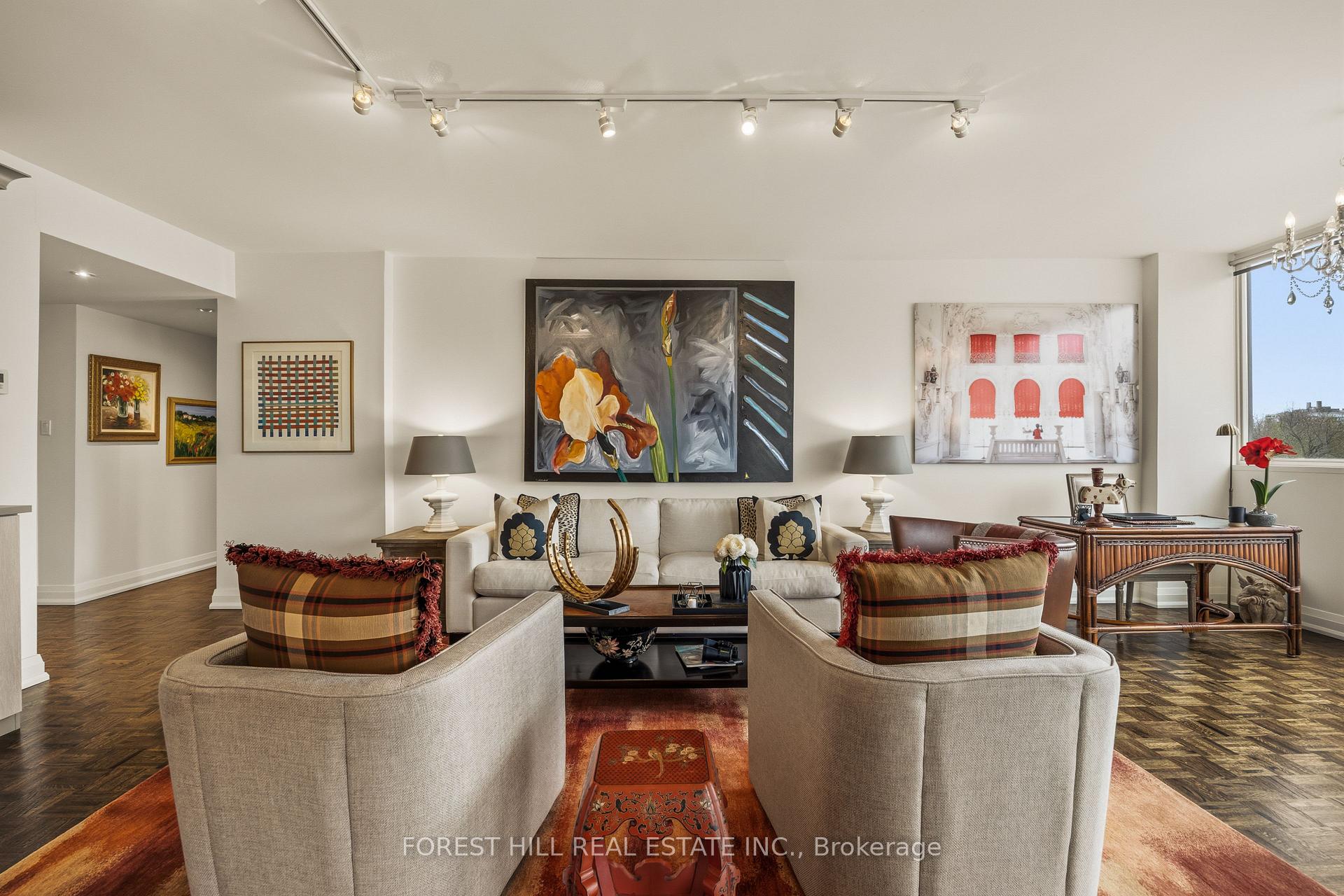 616 Avenue Road 402