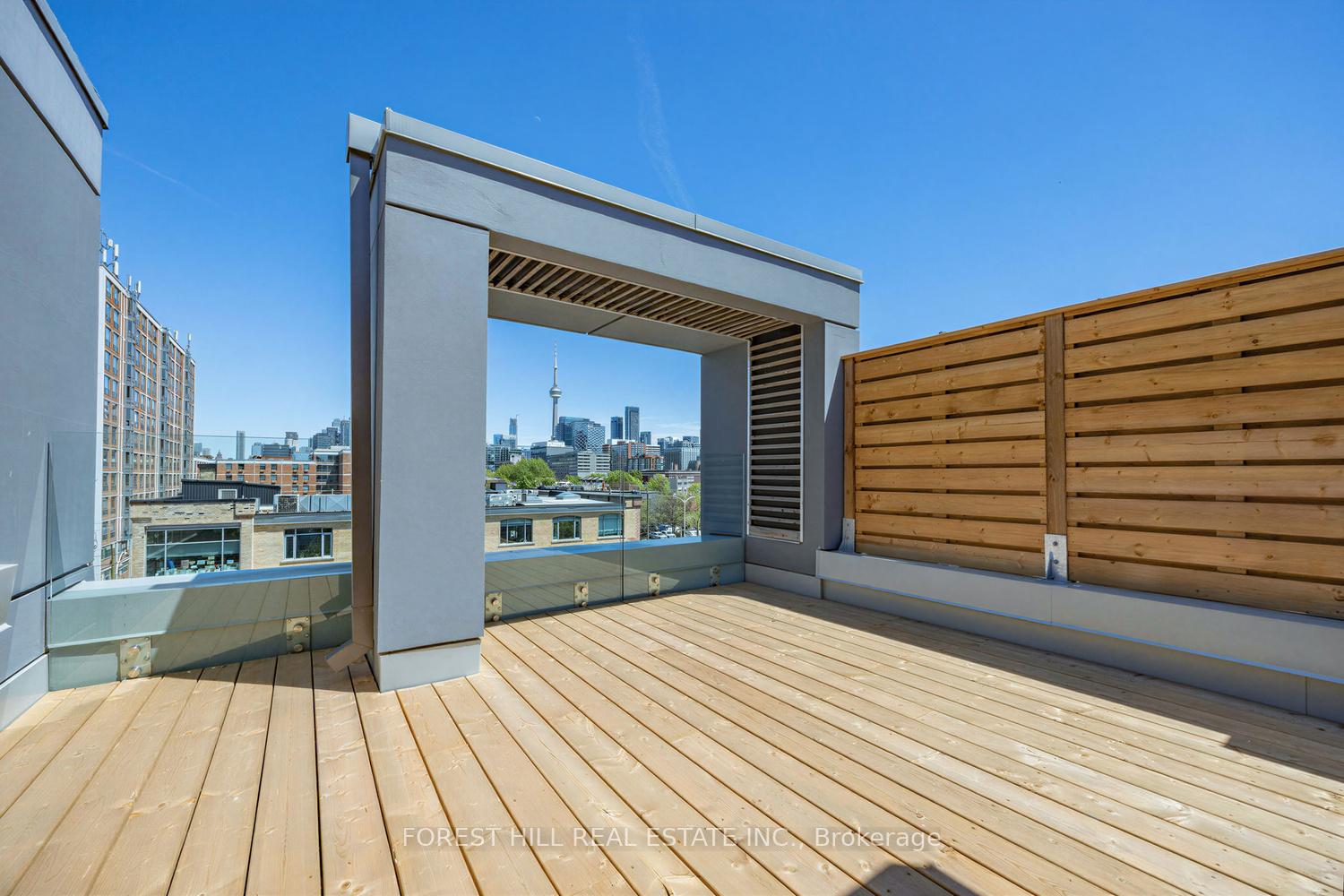 850 Richmond Street W 15
