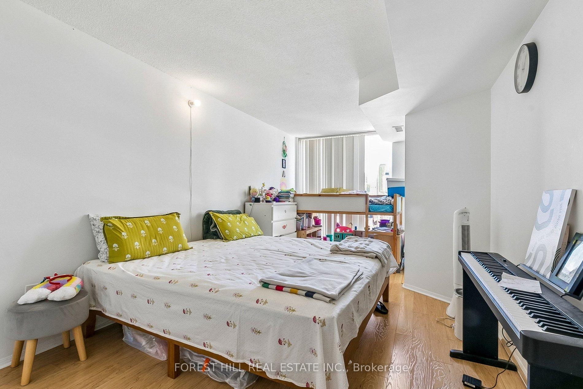 705 King Street W 1203