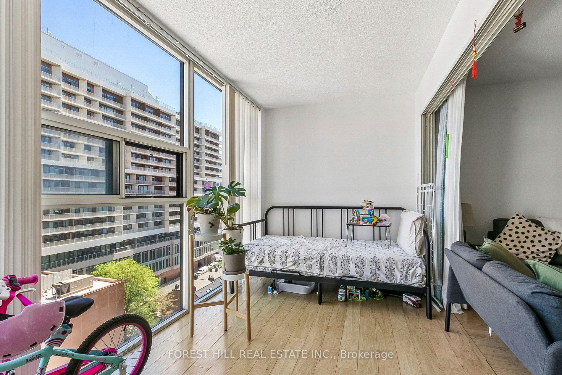 705 King Street W 1203
