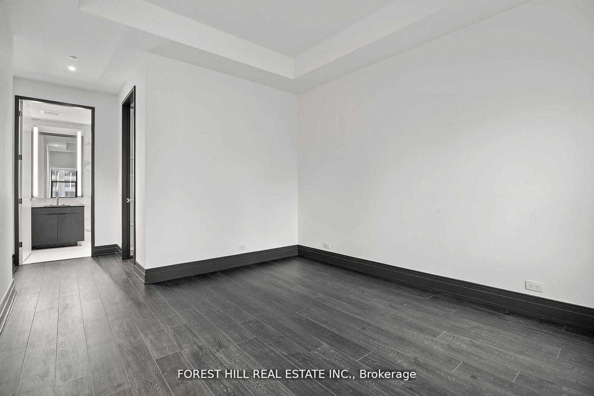 2 Avenue Road 1402