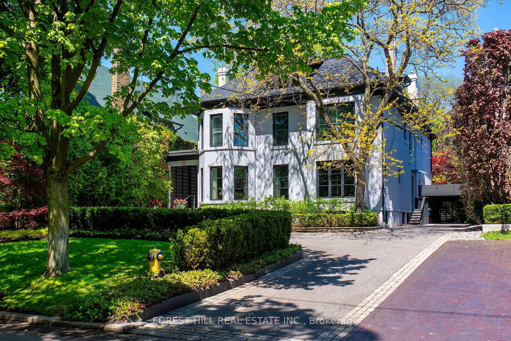 12 Shorncliffe Avenue