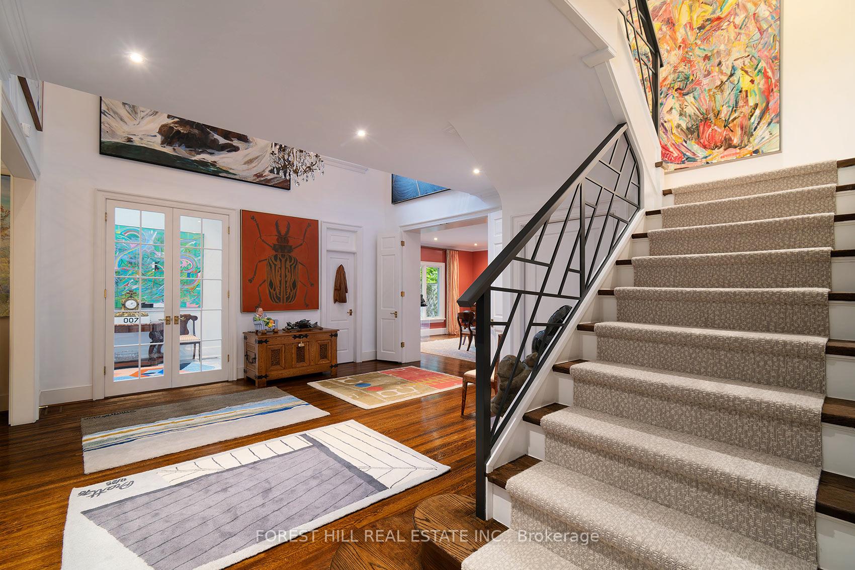12 Shorncliffe Avenue
