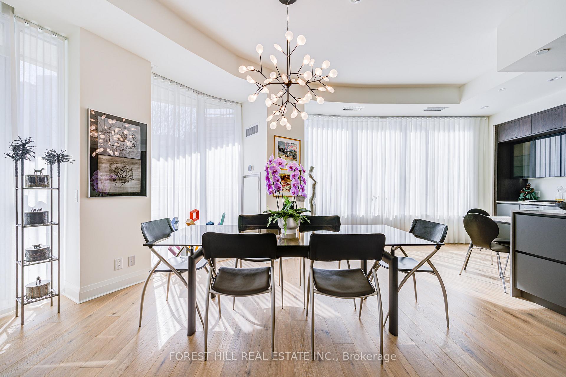 151 Avenue Road 204