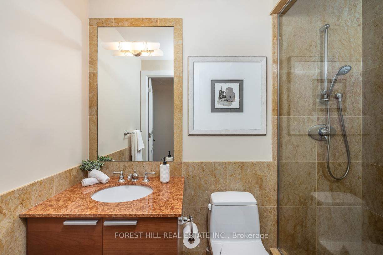 662 Sheppard Avenue E 906C