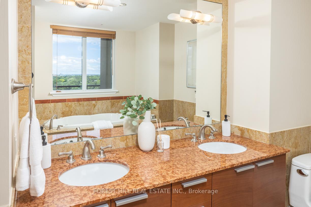 662 Sheppard Avenue E 906C