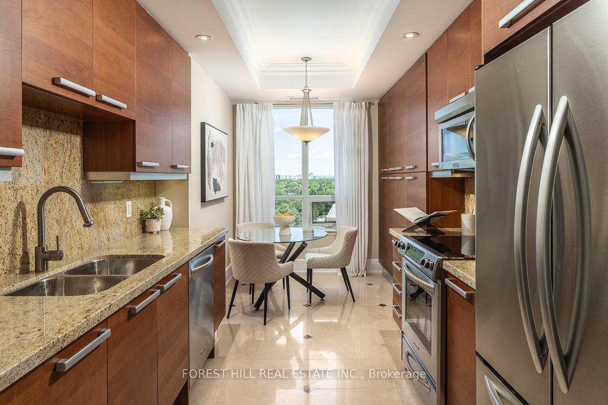 662 Sheppard Avenue E 906C