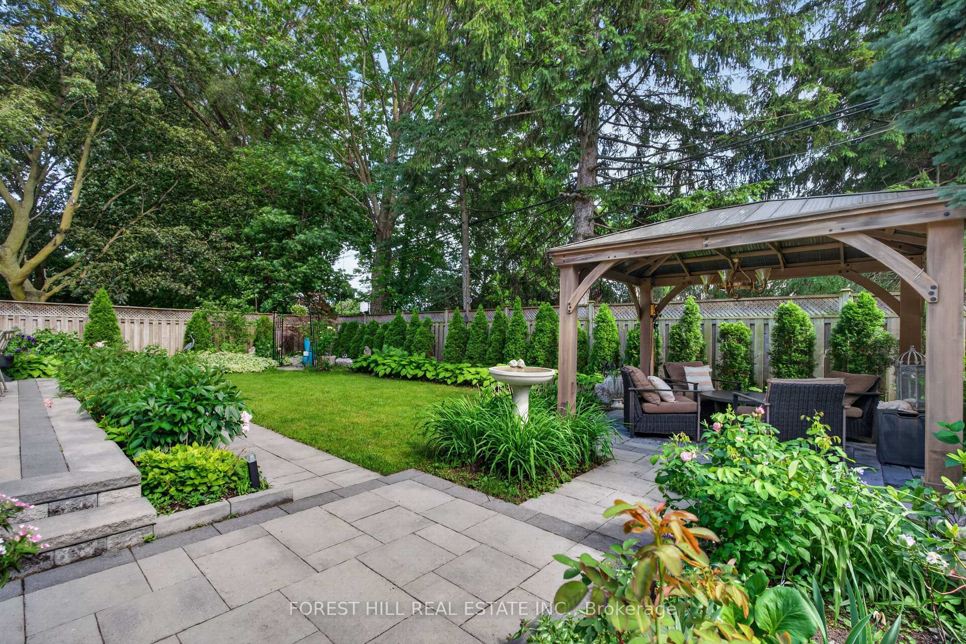 59 Munro Boulevard, Toronto