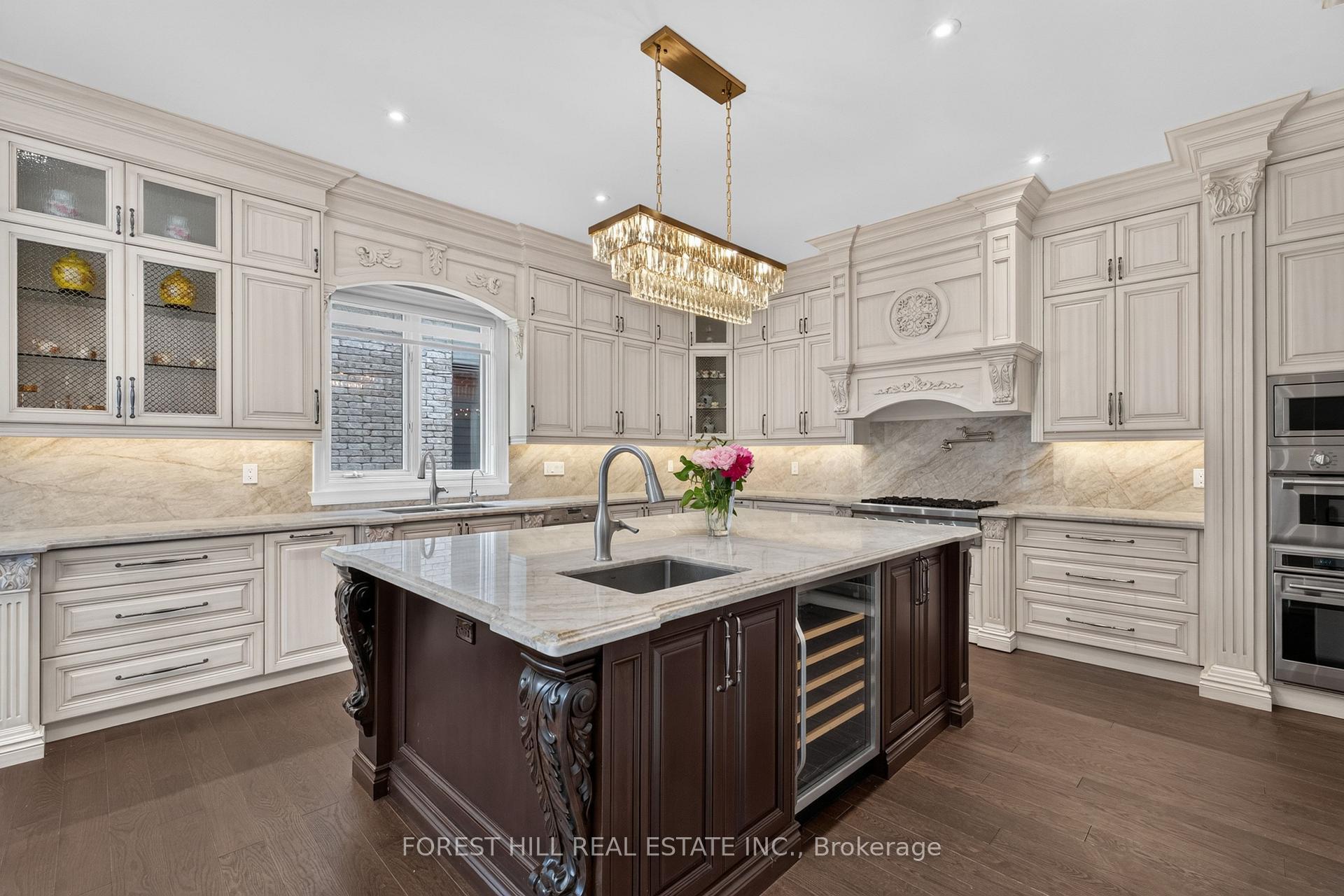 59 Munro Boulevard, Toronto