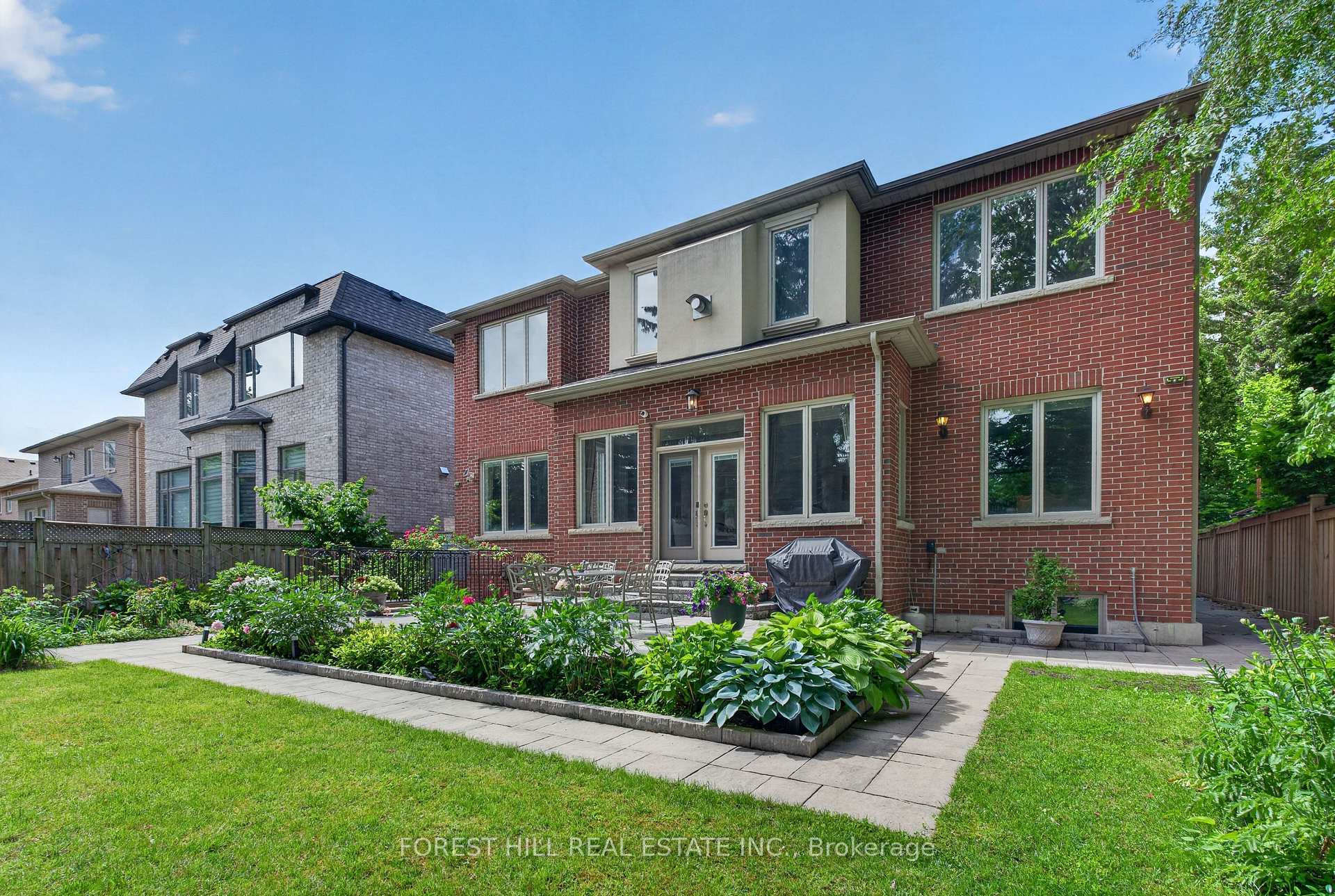 59 Munro Boulevard, Toronto