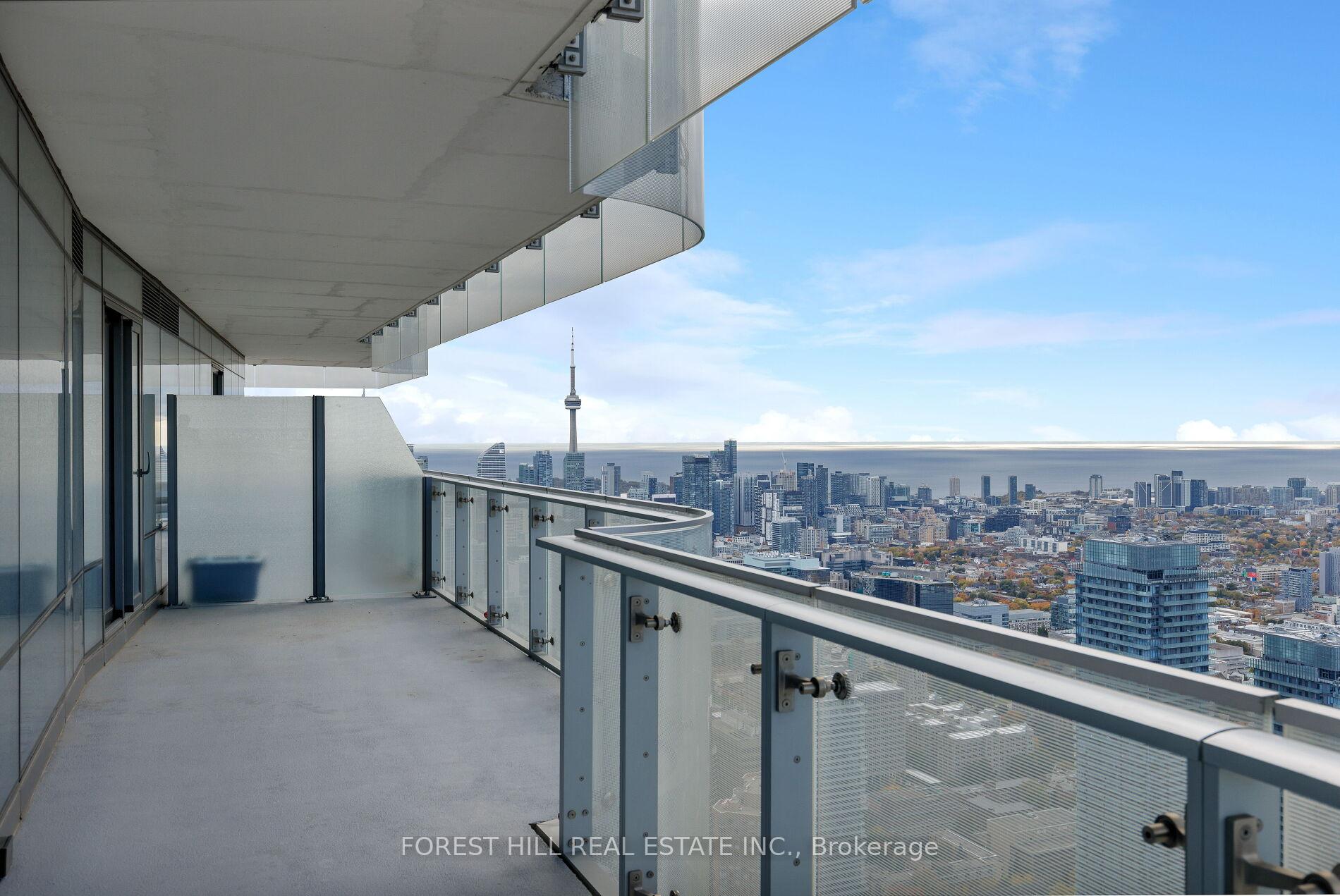 1 Bloor Street E 6805, Toronto Unit: 6805