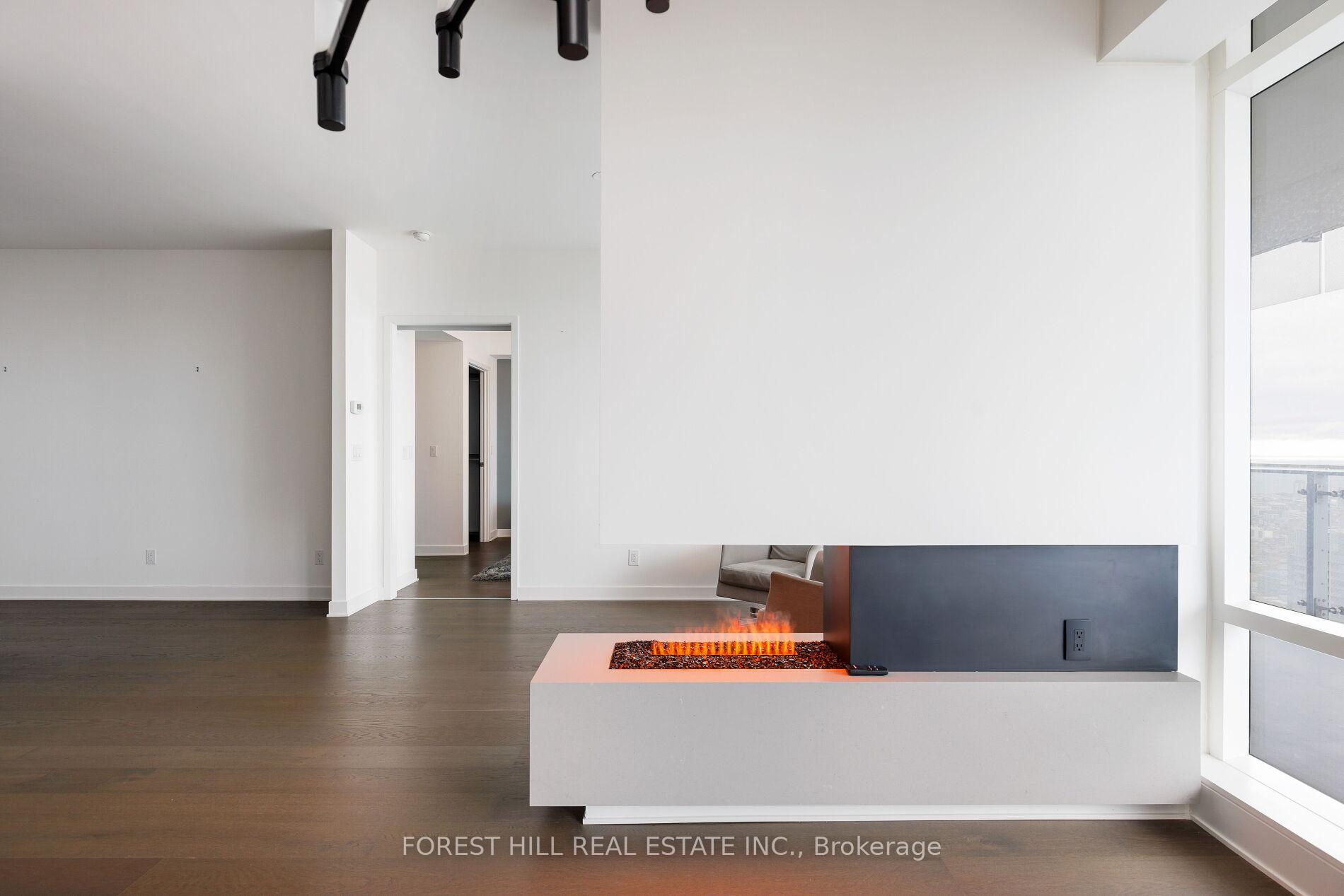 1 Bloor Street E 6805, Toronto Unit: 6805