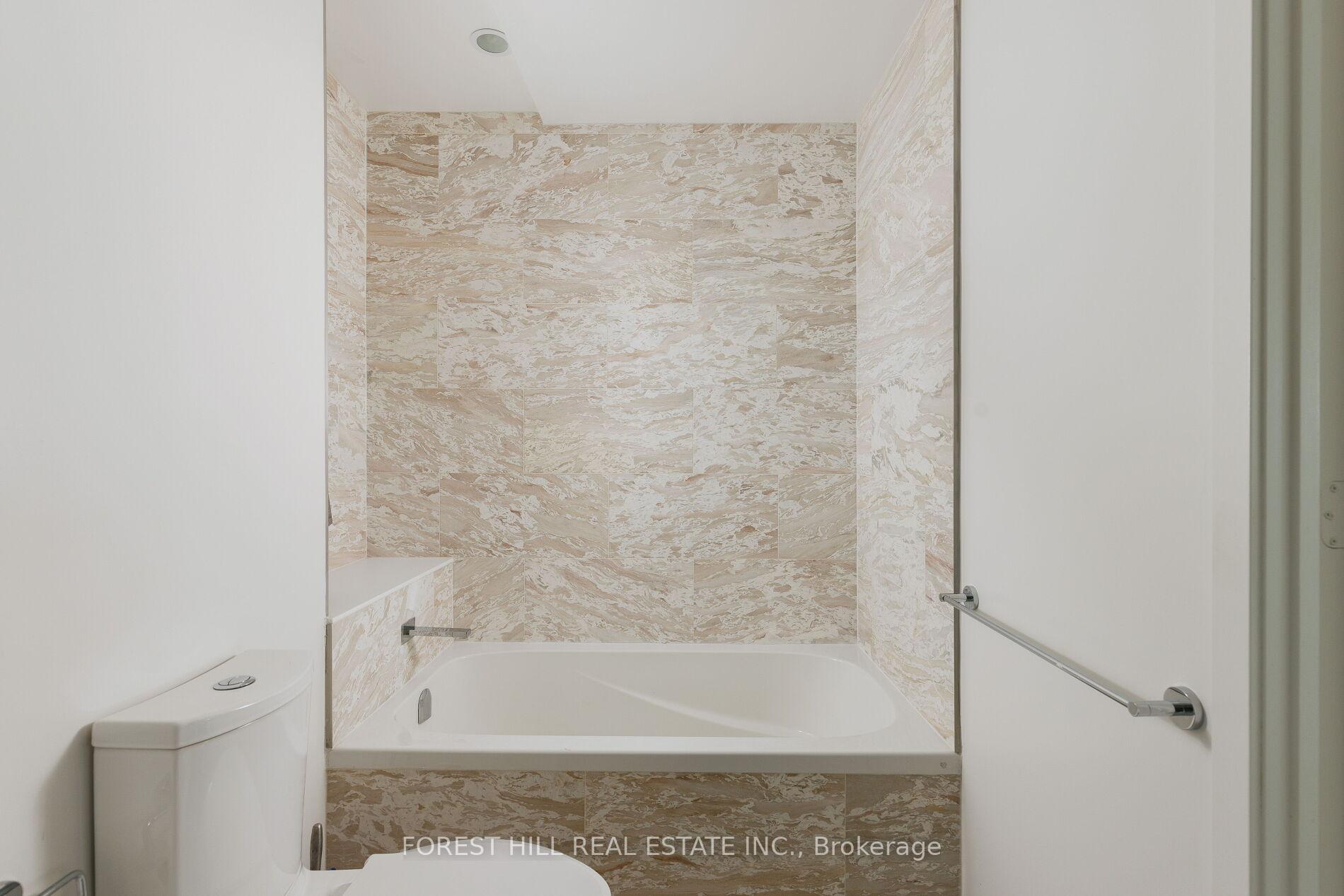 1 Bloor Street E 6805, Toronto Unit: 6805