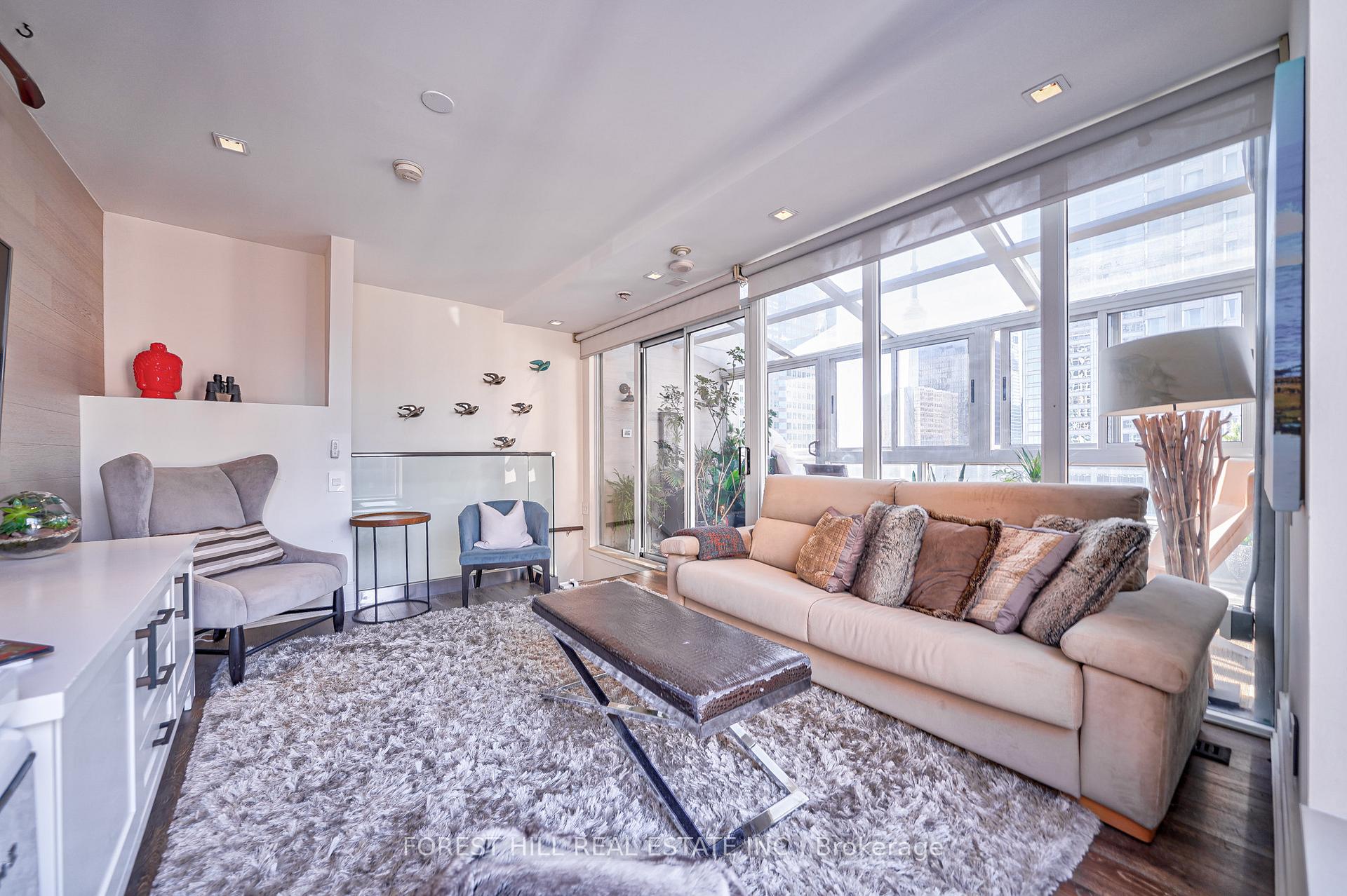 8 Colborne Street Ph2701, Toronto Unit: Ph2701