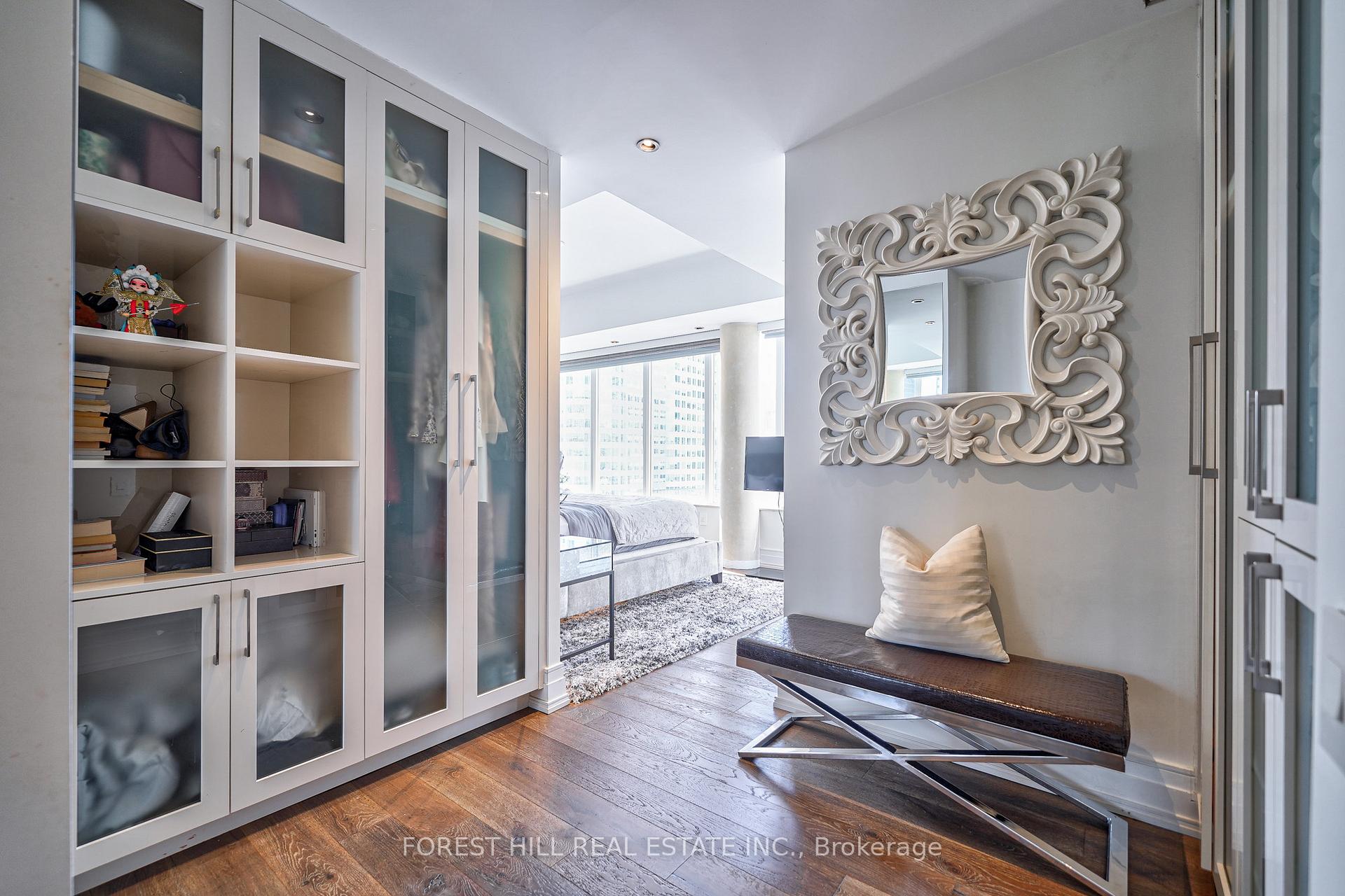 8 Colborne Street Ph2701, Toronto Unit: Ph2701