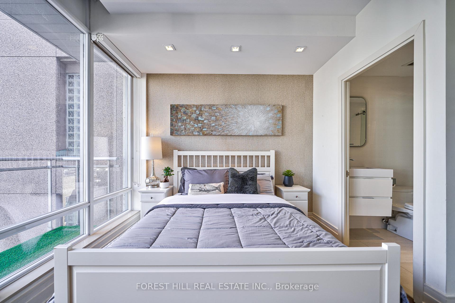 8 Colborne Street Ph2701, Toronto Unit: Ph2701