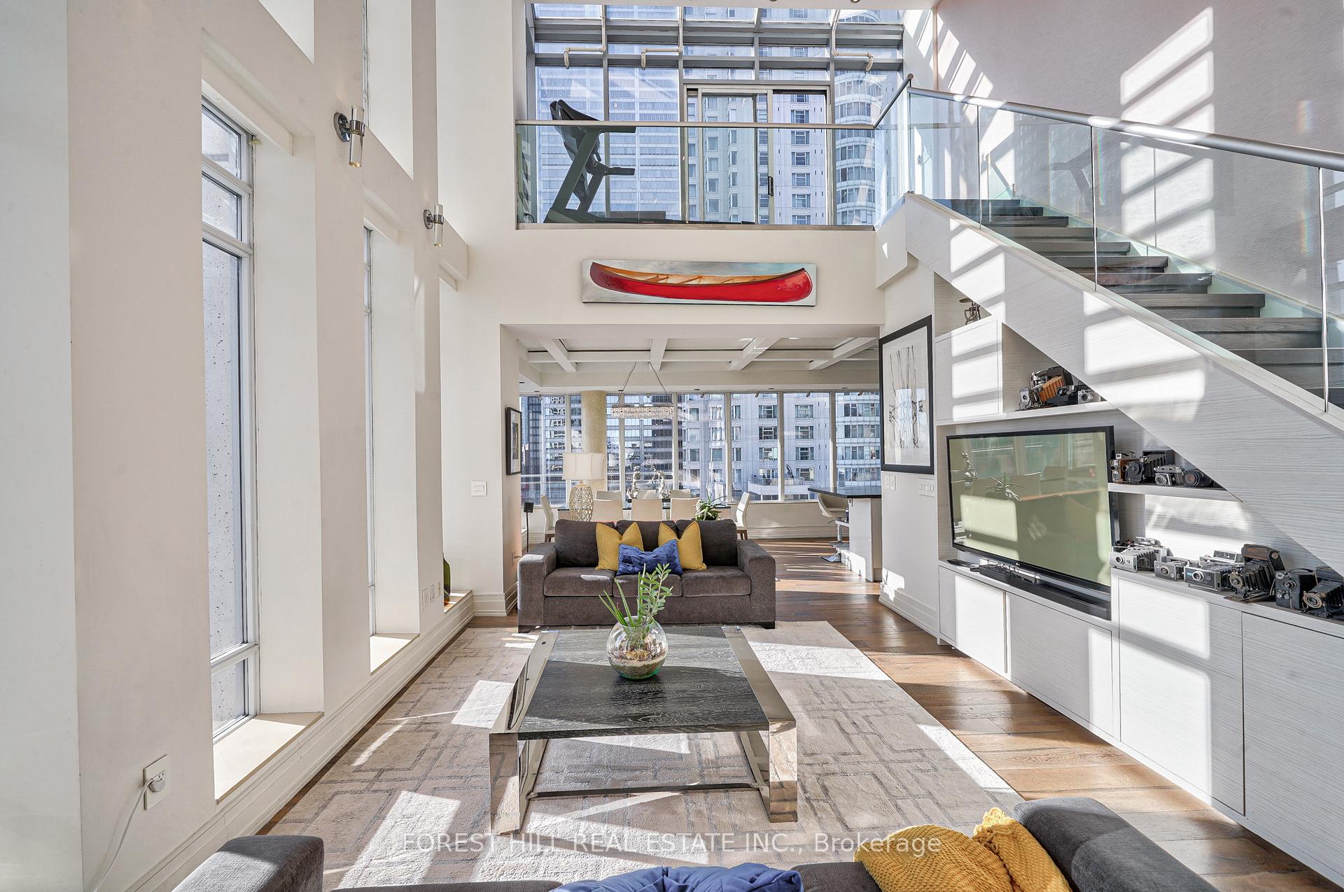 8 Colborne Street Ph2701, Toronto Unit: Ph2701