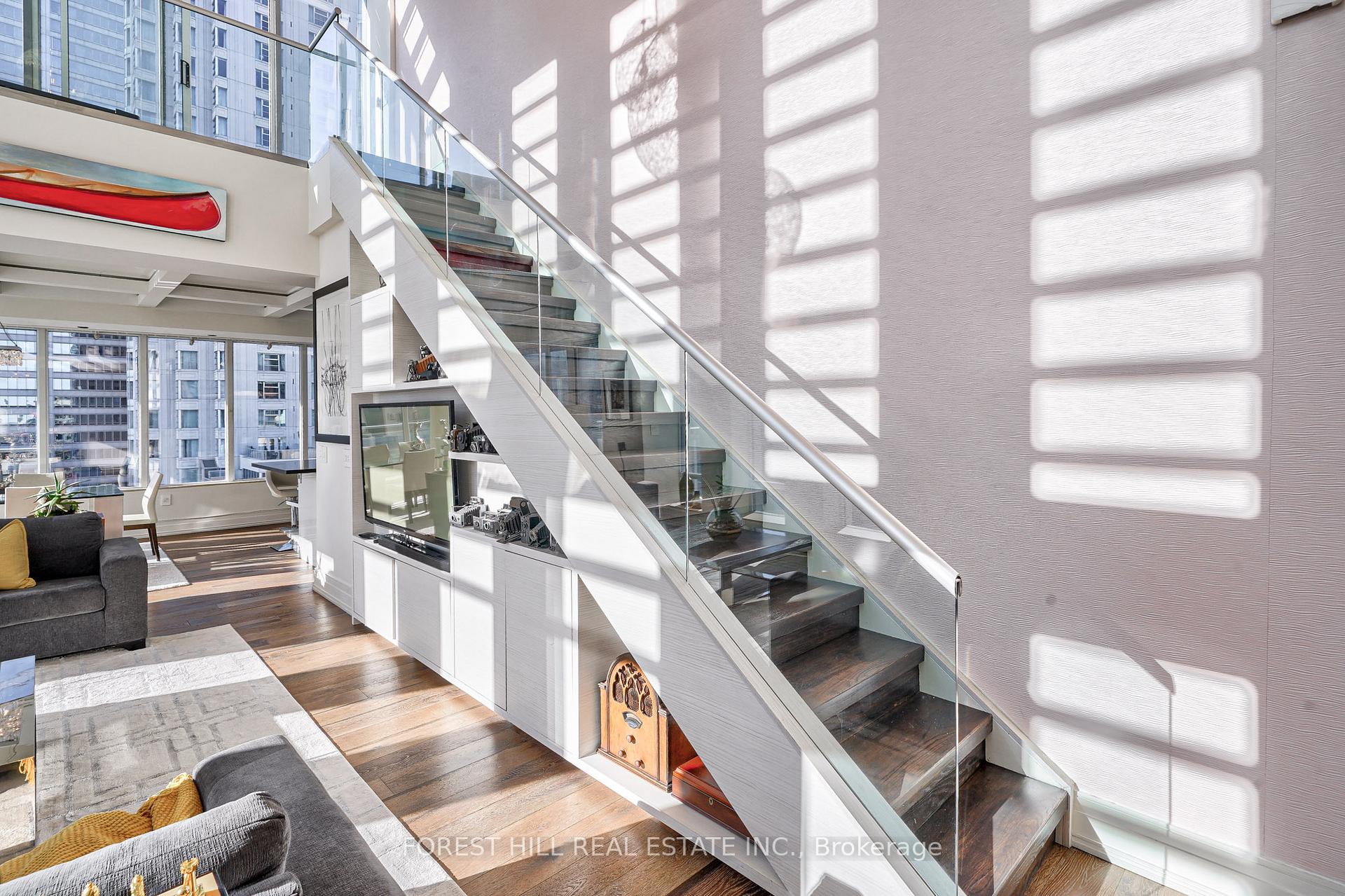 8 Colborne Street Ph2701, Toronto Unit: Ph2701