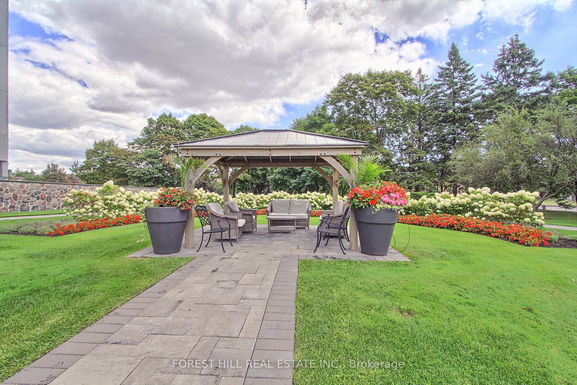 2330 Bridletowne Circle 1909
