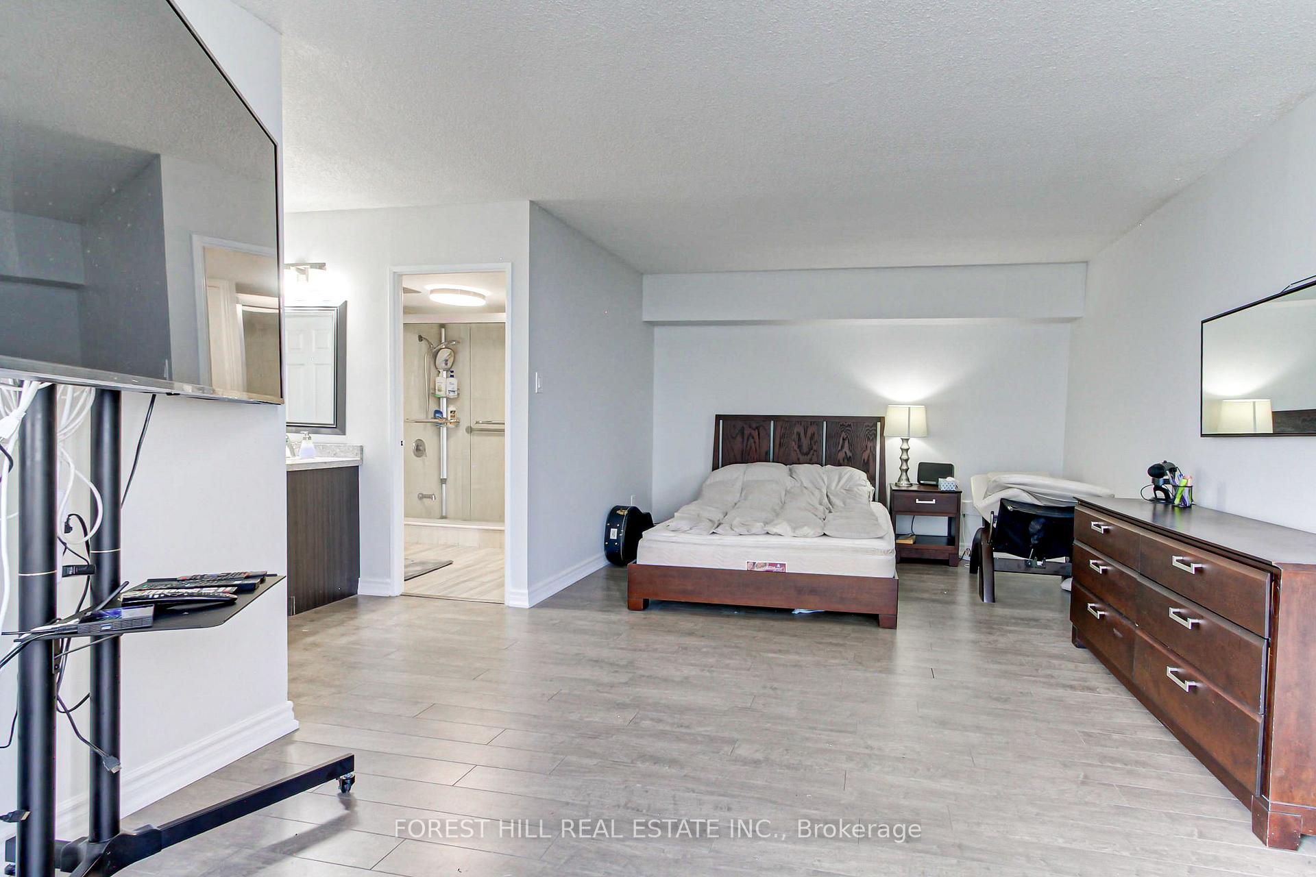 2330 Bridletowne Circle 1909
