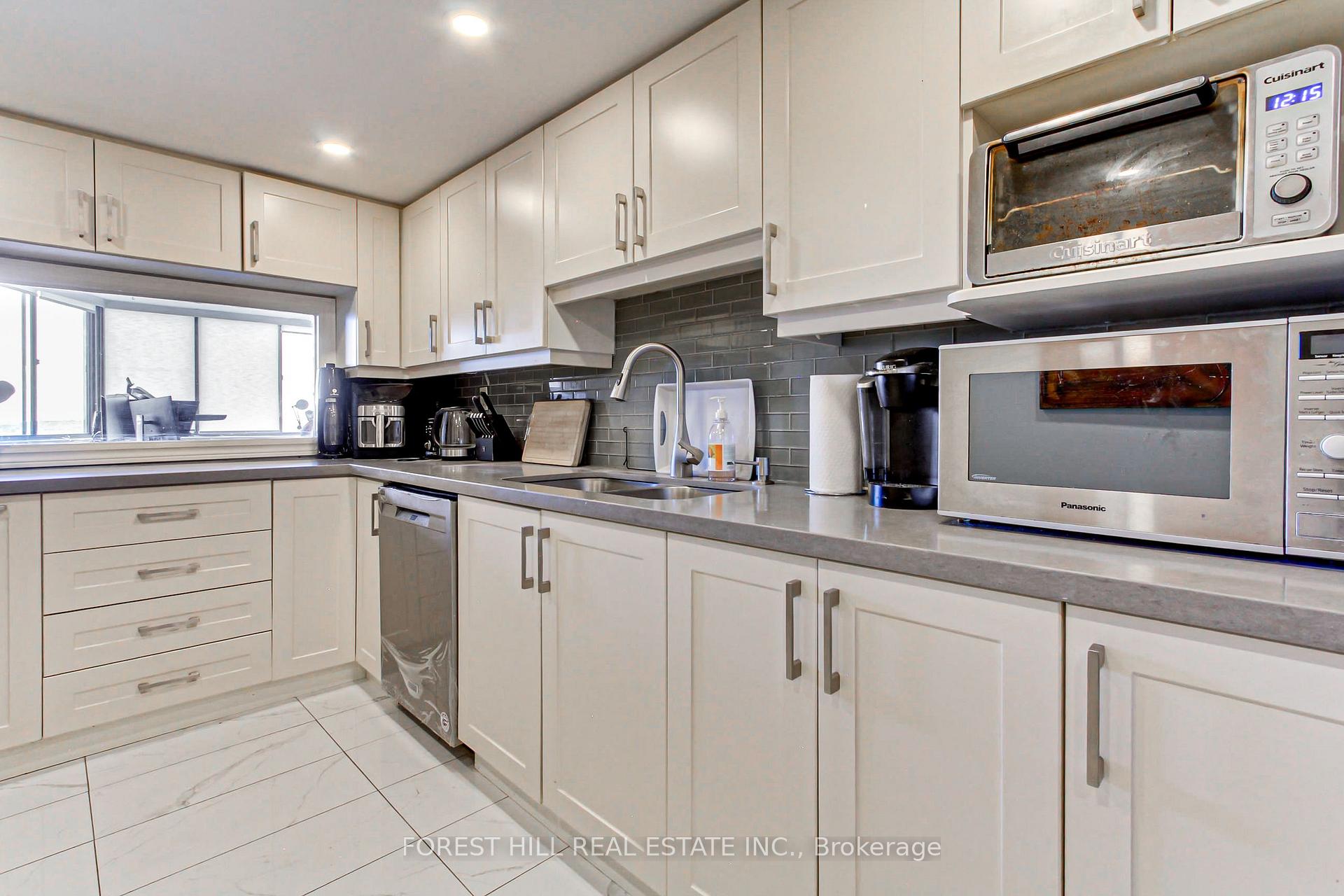 2330 Bridletowne Circle 1909