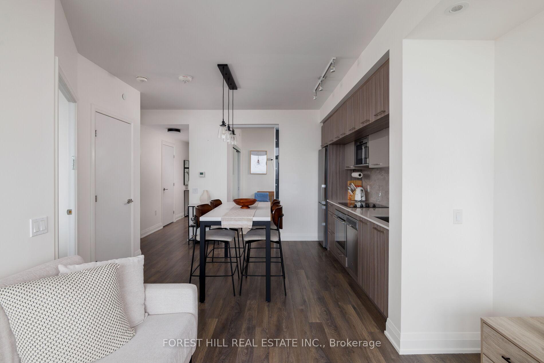 4800 Highway 7 Road 701