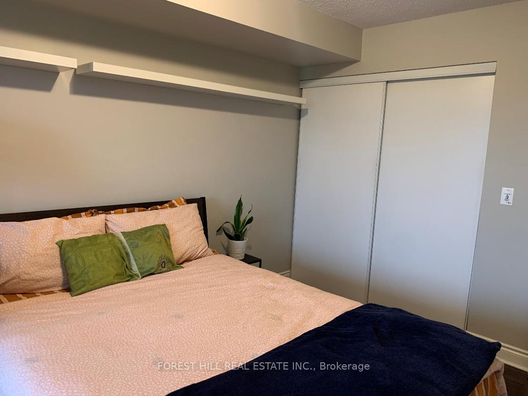 37 Galleria Parkway 212