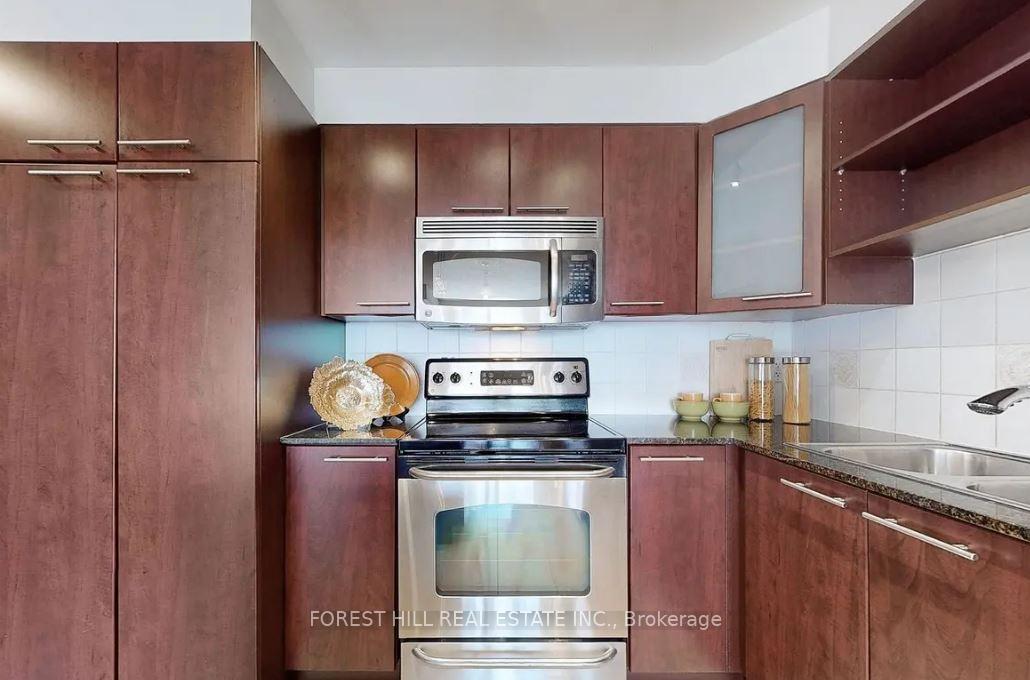 37 Galleria Parkway 212