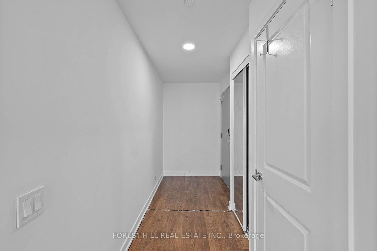 50 Upper Mall Way 2311