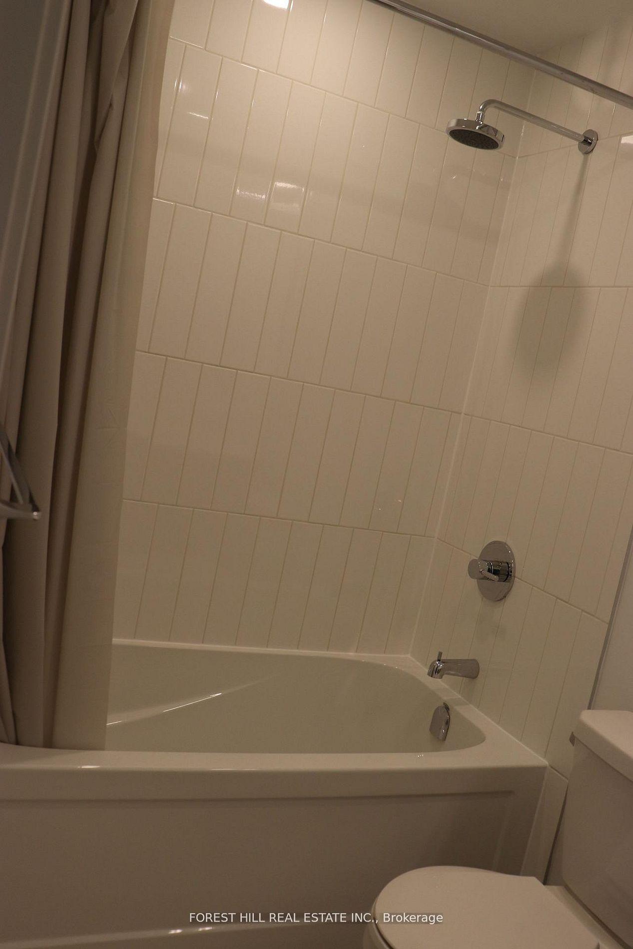 8 Beverley Glen Boulevard 109