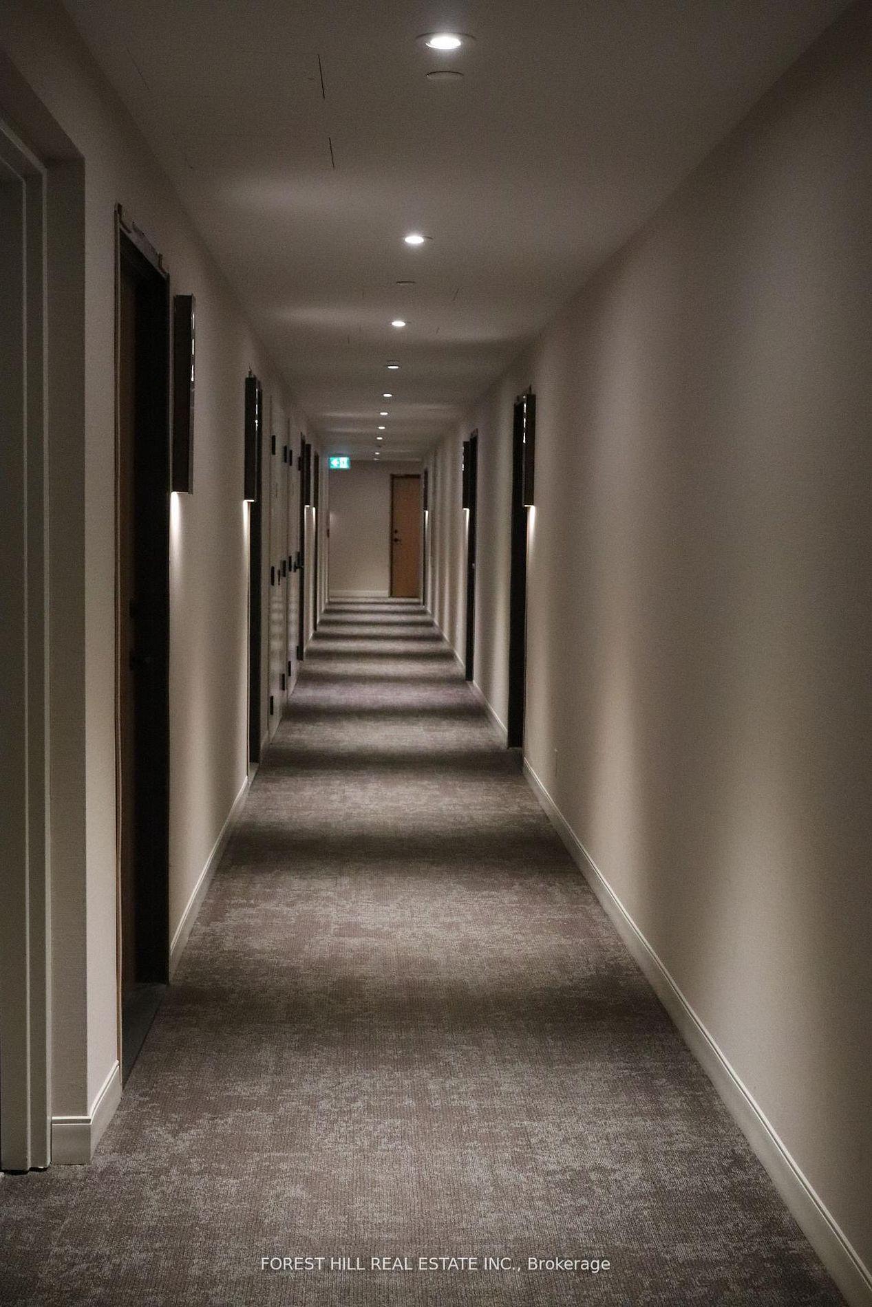 8 Beverley Glen Boulevard 109