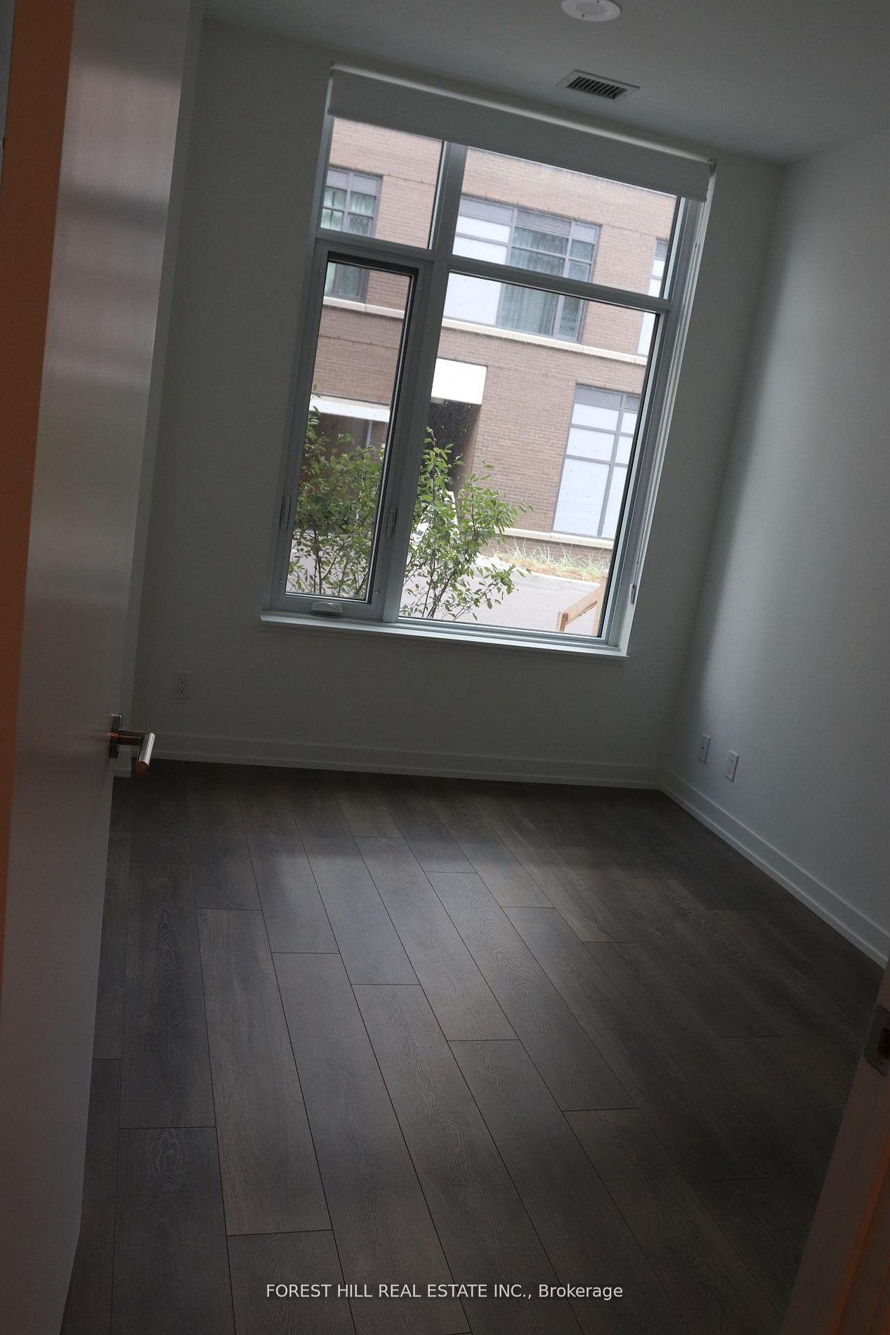 8 Beverley Glen Boulevard 109